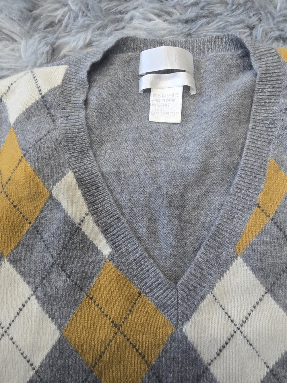 Women's Gray V-Neck Argyle Sweater with Mustard and Cream Diamonds, Cashmere - Picture 6 of 9